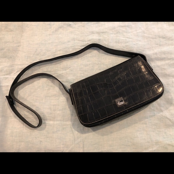 Dooney & Bourke Versatile Black Bag - Picture 5 of 8